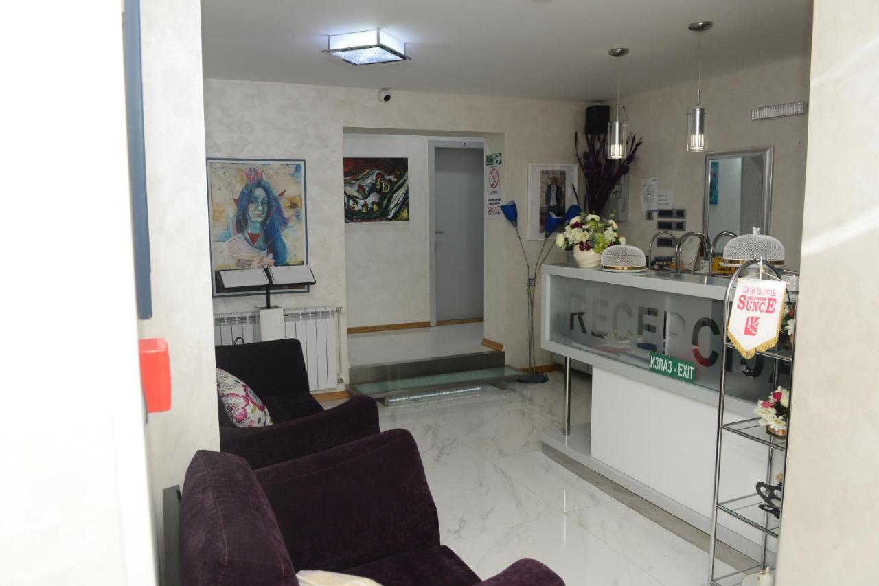 קראלג'בו Hotel Sunce מראה חיצוני תמונה