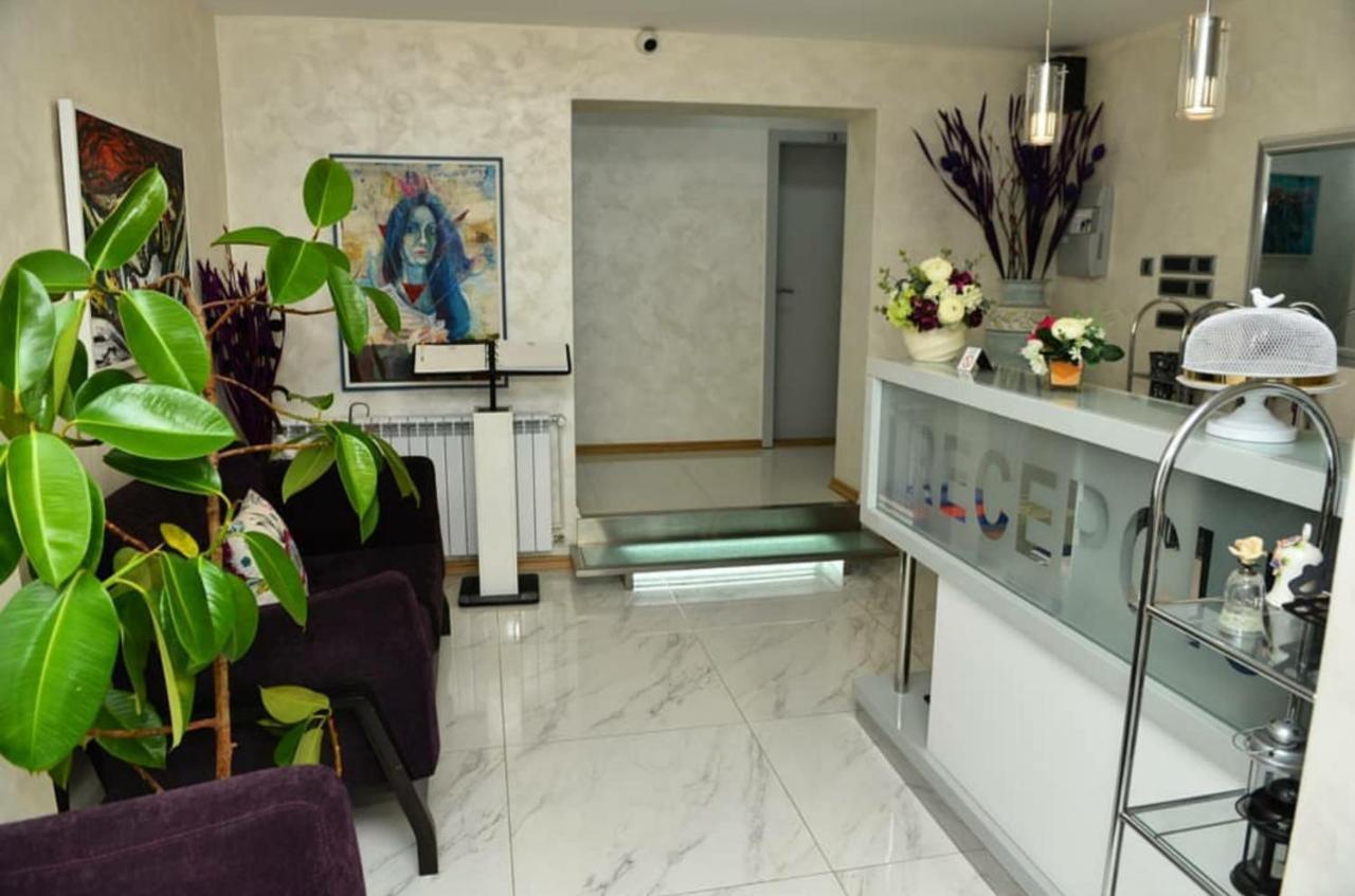 קראלג'בו Hotel Sunce מראה חיצוני תמונה