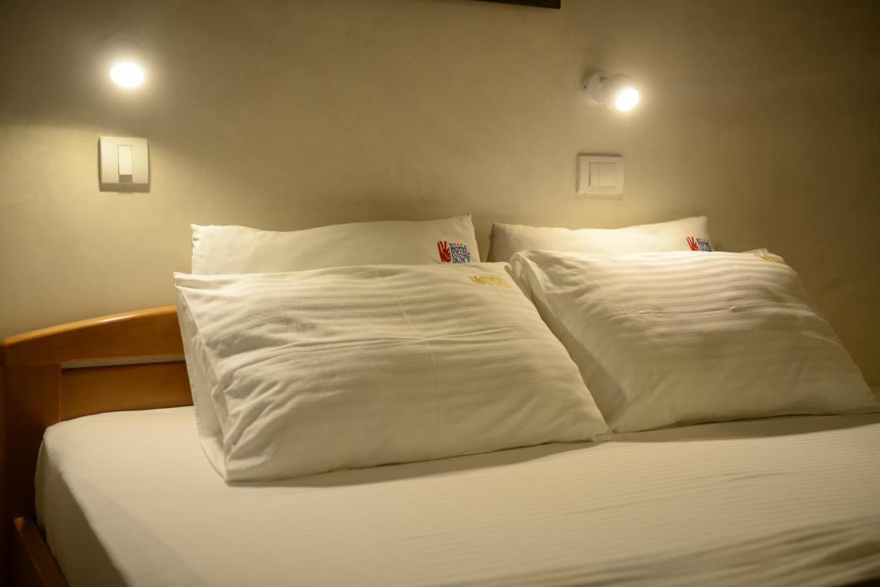 קראלג'בו Hotel Sunce מראה חיצוני תמונה