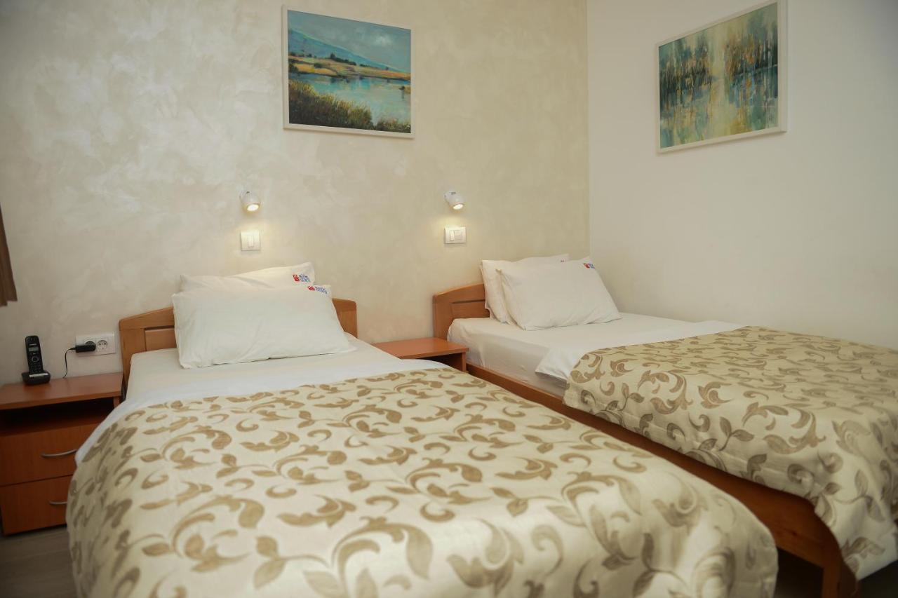 קראלג'בו Hotel Sunce מראה חיצוני תמונה