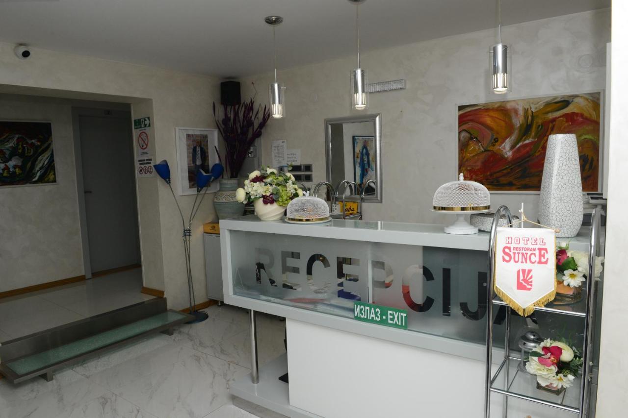 קראלג'בו Hotel Sunce מראה חיצוני תמונה