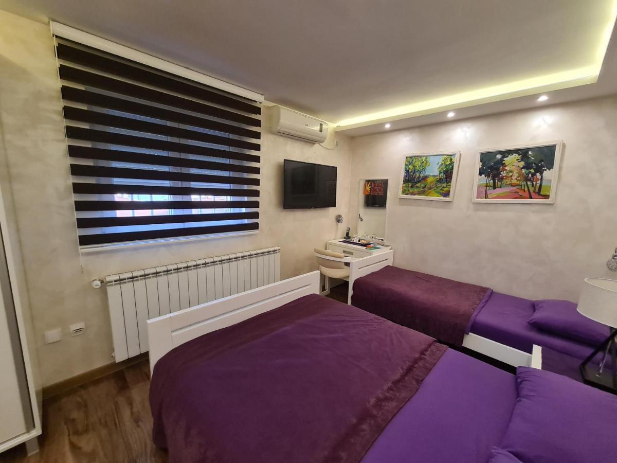 קראלג'בו Hotel Sunce מראה חיצוני תמונה